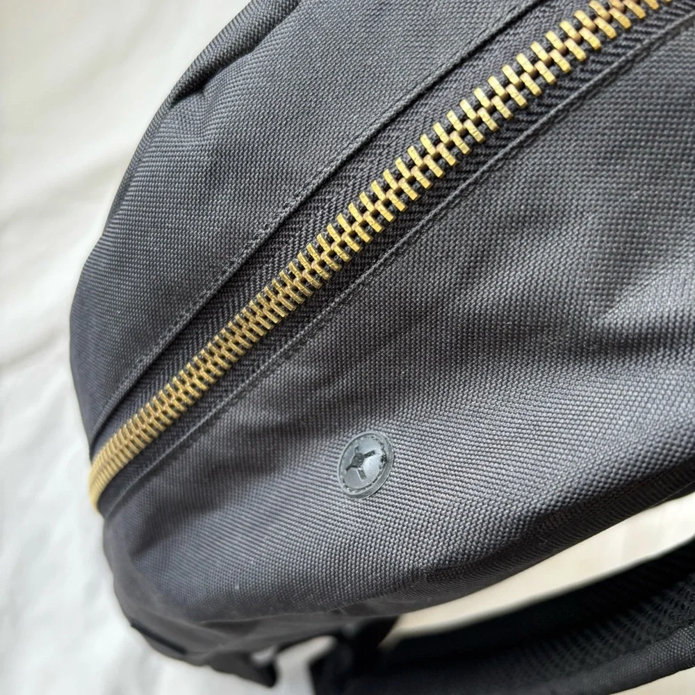 Herschel Supply Company Black Settlement Canvas Laptop Padded Backpack